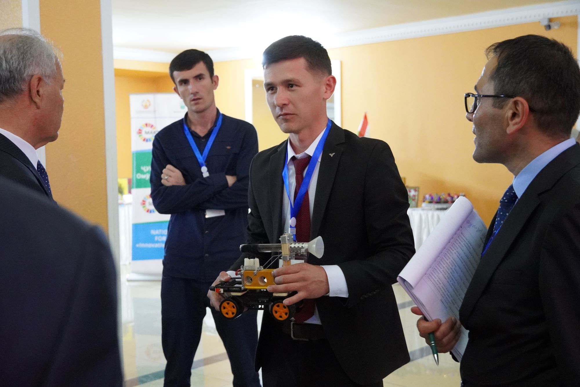 Ҳаракати реактивӣ қонуни бақои импулс